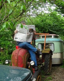 Dahinter steckt immer .....